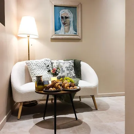 Apartment Balneo A By Lilac Lane Melun