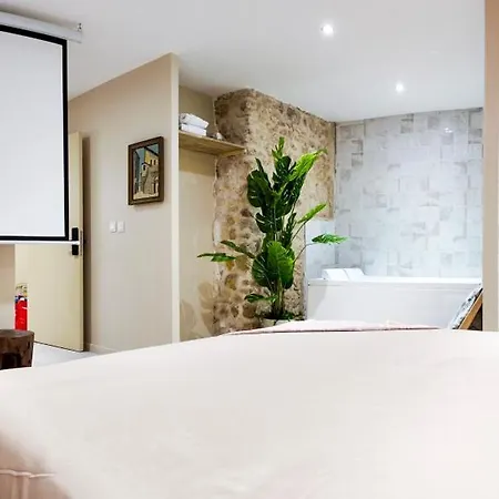 Balneo A By Lilac Lane * Melun